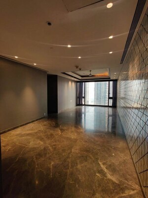 Room in 3 BHK Apartment at Lodha Trump Tower, Worli – for Rent