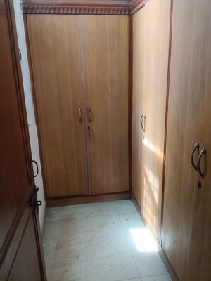 Bathroom in 2 BHK Apartment at RWA Apartments Sector 41, Sector 41 – for Rent