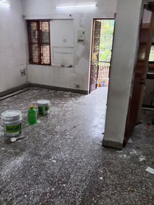 Parking in 2 BHK Apartment at RWA Apartments Sector 19, Sector 19 – for Rent