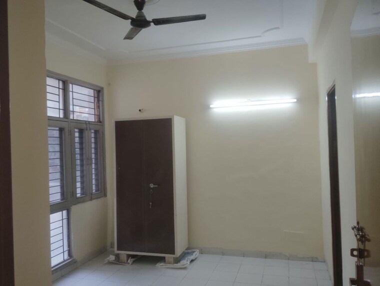 Room, ansal-executive-residency 3 Bedroom 1350 Sq.Ft. Builder Floor In Sushant Lok ii Gurgaon 9582718