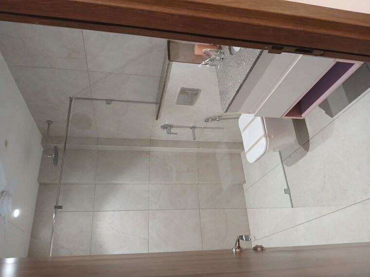 Bathroom, unitech-fresco 3 Bedroom 2000 Sq.Ft. Apartment In Sector 50 Gurgaon 10232928