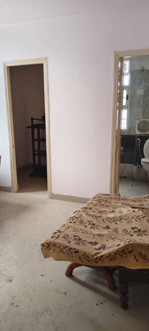 Room in 3 BHK Apartment at Eldeco Saubhagyam, Vrindavan Yojna – for Sale