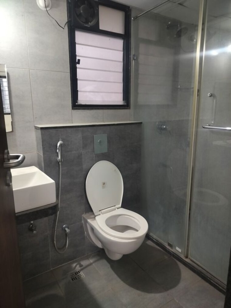 Bathroom, park-express 2.5 Bedroom 1465 Sq.Ft. Apartment In Baner Pune 10232960