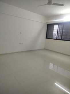 2.5 BHK Apartment For Rent in Park Express