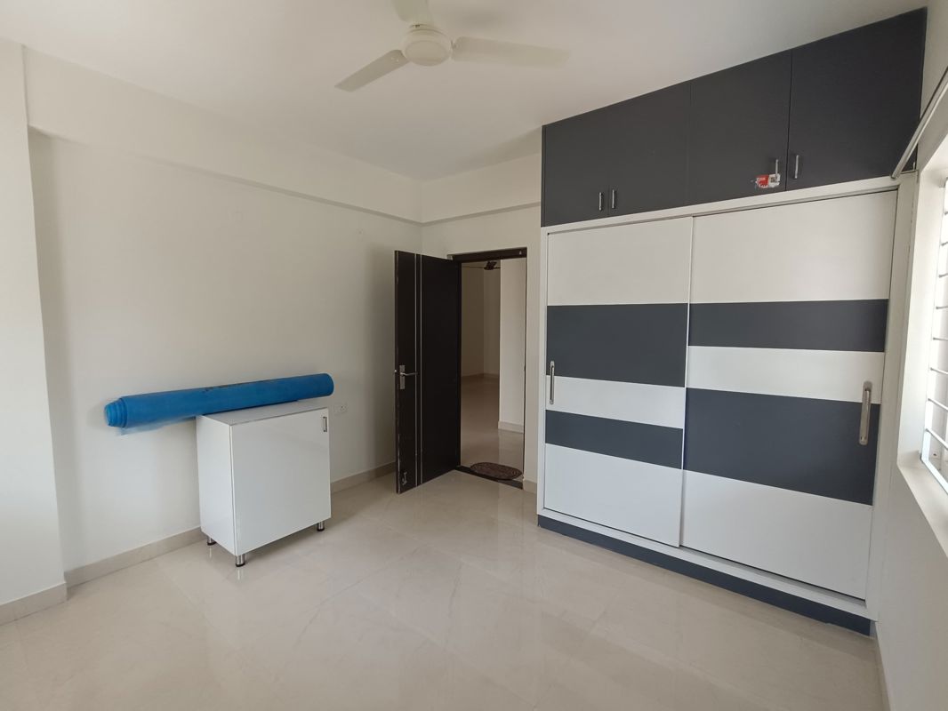 2 BHK Apartment For Rent in Silpa RV dharmista