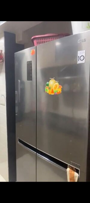 Furnished Amenities in 4 BHK Apartment at Qasr E Ayesha, Mahim – for Sale