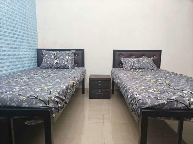 Bedroom, thane west Pg For Boys & Girls In Thane West 10233020
