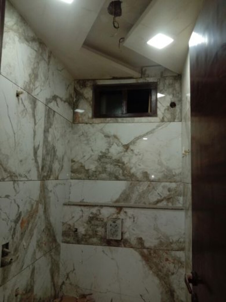 Bathroom, nawada 3 Bedroom 720 Sq.Ft. Builder Floor In Nawada Delhi 10232825