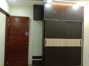 Furnished Amenities in 3 BHK Builder Floor at Nawada – for Sale