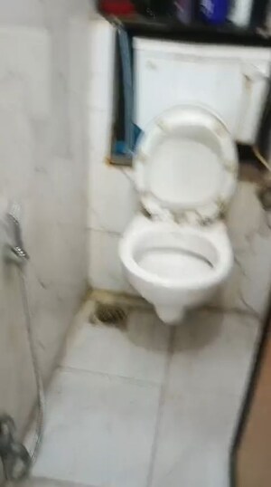 Bathroom in 1 BHK Apartment at Green Fields Apartment, Andheri East – for Rent