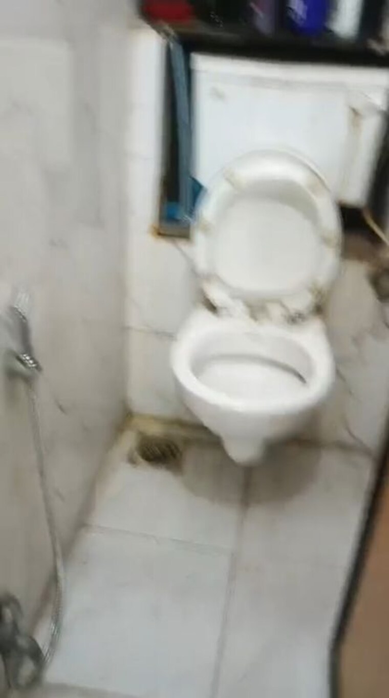 Bathroom, green-fields-apartment 1 Bedroom 532 Sq.Ft. Apartment In Andheri East Mumbai 10233043