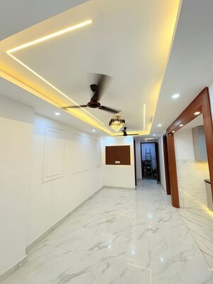 Bedroom in 3.5 BHK Apartment at Palm Residency Chhatarpur, Chattarpur – for Rent