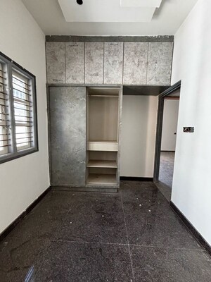 Room in 6+ BHK Independent House at Sidedahalli – for Sale