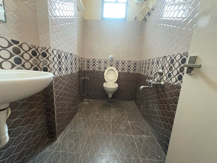 Bathroom, ramanashree-california-garden 3 Bedroom 1600 Sq.Ft. Apartment In Yelahanka Bangalore 9668820