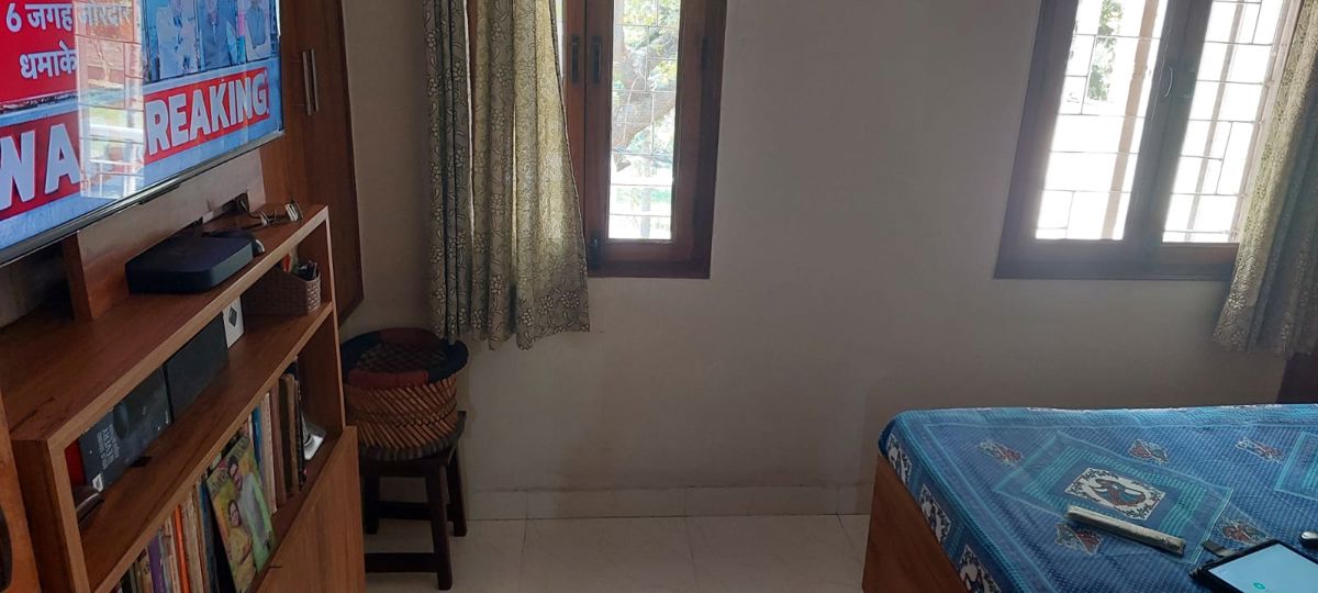 3 BHK + Pooja Room,Servant Room Apartment For Rent in IP Extension