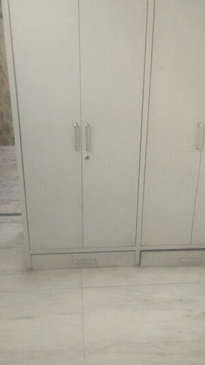 Room in 2 BHK Builder Floor at Indrapuram – for Rent