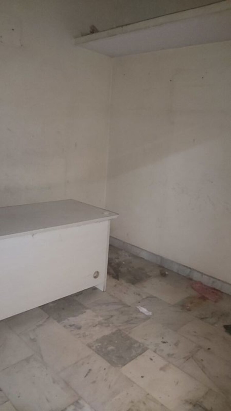 Room, mayur vihar 1.5 Bedroom 400 Sq.Ft. Builder Floor In Mayur Vihar Delhi 10233155