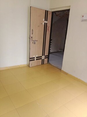 Room in 1 BHK Apartment at Rashmi Star City, Naigaon East – for Sale