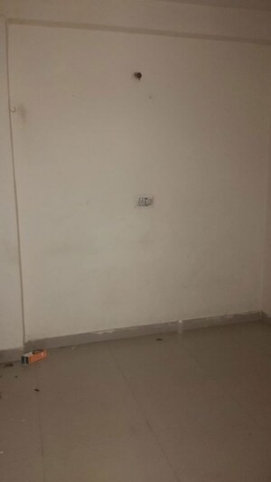Room in 1.5 BHK Builder Floor at Mayur Vihar – for Rent