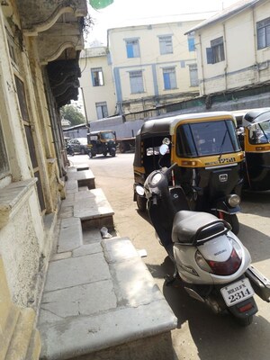 Parking in 1 BHK Apartment at Nina Apartments, Modi Colony – for Rent