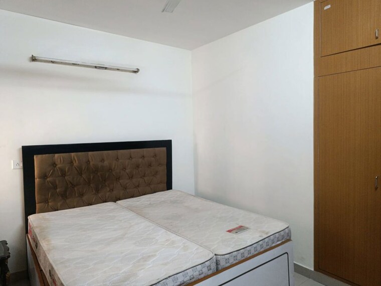 Bedroom, vasant kunj 3 Bedroom 2000 Sq.Ft. Apartment In Vasant Kunj Delhi 10233167
