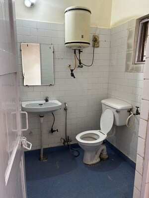 Attached Bathroom in 2 BHK Apartment at Vasant Kunj – for Rent