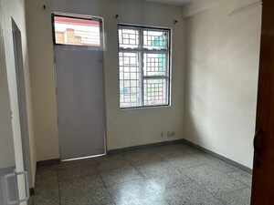 Room in 2 BHK Apartment at Vasant Kunj – for Rent