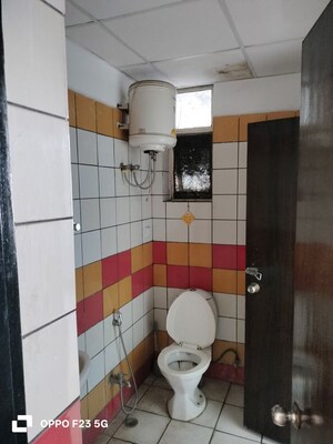 Bathroom in 3 BHK Apartment at Omaxe Heights Gomti Nagar, Gomti Nagar – for Rent
