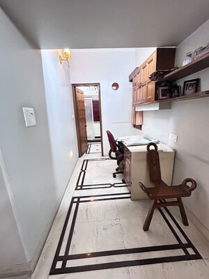 4 BHK Apartment – Entrance View at Vasant Kunj - for Rent