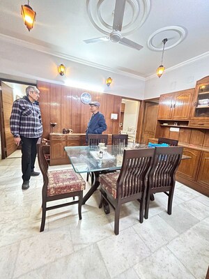 Living Room in 4 BHK Apartment at Vasant Kunj – for Rent