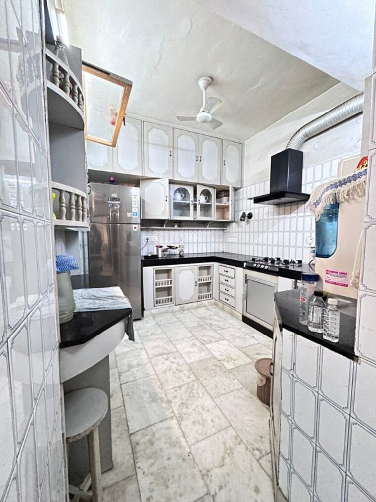 Kitchen, vasant kunj 4 Bedroom 2200 Sq.Ft. Apartment In Vasant Kunj Delhi 10233171