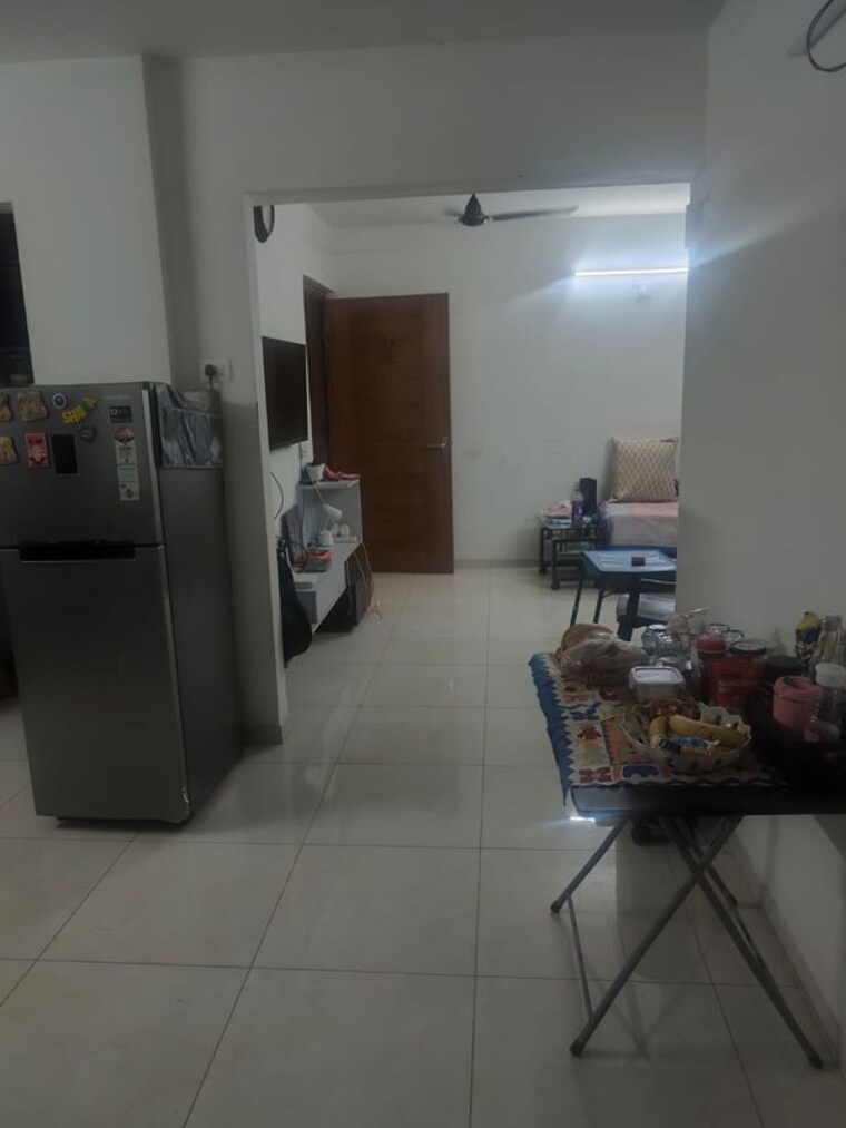 Living Room, vishwa-lake-iksa 2 Bedroom 1400 Sq.Ft. Apartment In Memnagar Ahmedabad 10233183