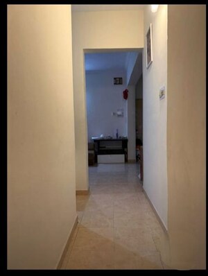 Room in 2 BHK Apartment at Dhanori – for Rent