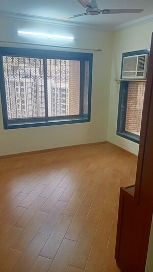 Room in 2 BHK Apartment at Acme Ozone, Manpada – for Rent