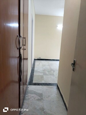 Building Lobby in 4 BHK Builder Floor at Auram Floor, South City 2 – for Rent