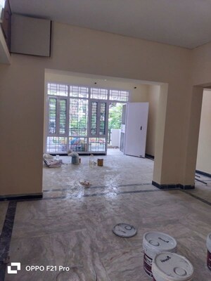 Room in 4 BHK Builder Floor at Auram Floor, South City 2 – for Rent