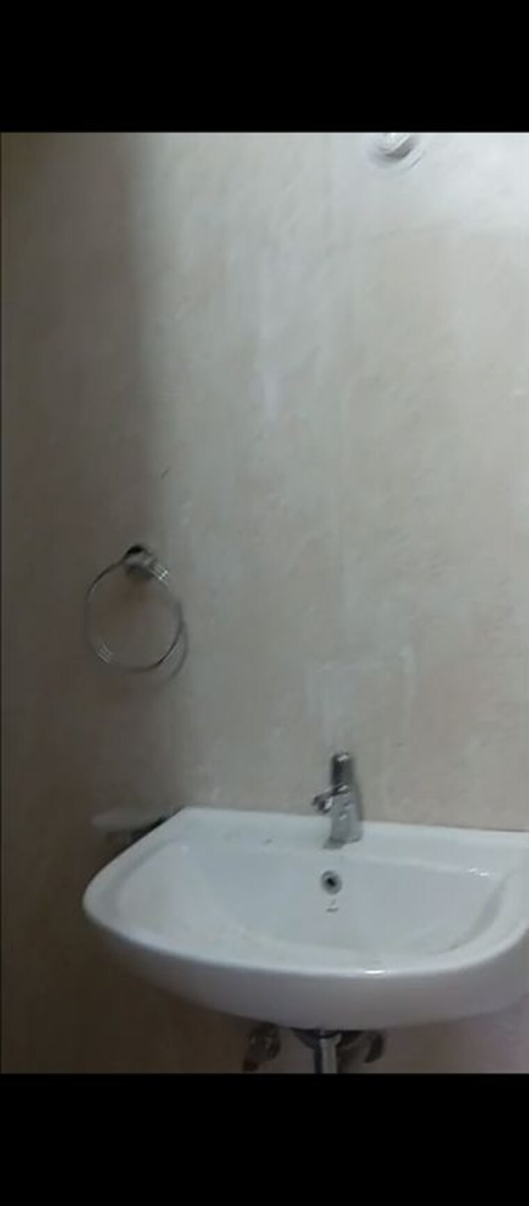 Bathroom, bhoiwada 2 Bedroom 650 Sq.Ft. Apartment In Bhoiwada Mumbai 10233248