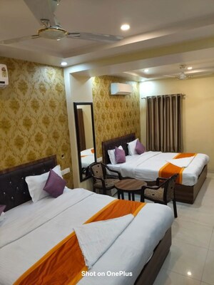 Living Room in 6+ BHK Villa at Indira Nagar – for Rent