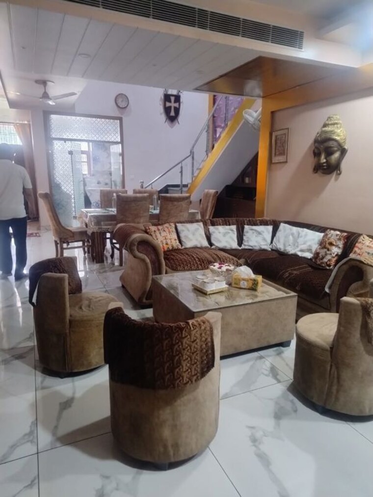 Living Room, vikas nagar 6+ Bedroom 6000 Sq.Ft. Villa In Vikas Nagar Lucknow 10233277