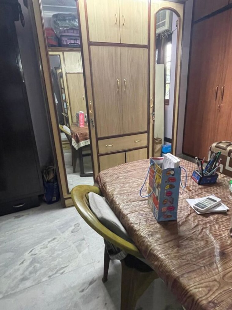 Gym, lajpat nagar 4 3 Bedroom 1300 Sq.Ft. Builder Floor In Lajpat Nagar 4 Delhi 10233278