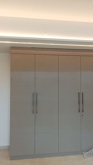 Furnished Amenities in 3 BHK Apartment at Marathon Monte South, Byculla West – for Rent