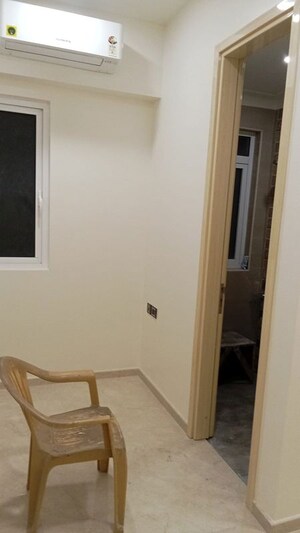 Room in 3 BHK Apartment at Marathon Monte South, Byculla West – for Rent