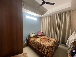 Bedroom in 2 BHK Apartment at Suncity Avenue 102, Sector 102 – for Rent