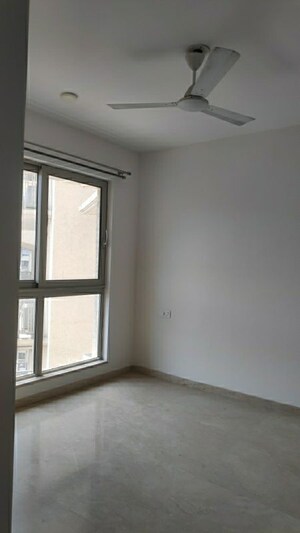 Room in 2 BHK Apartment at Hiranandani Zen Atlantis, Powai – for Rent