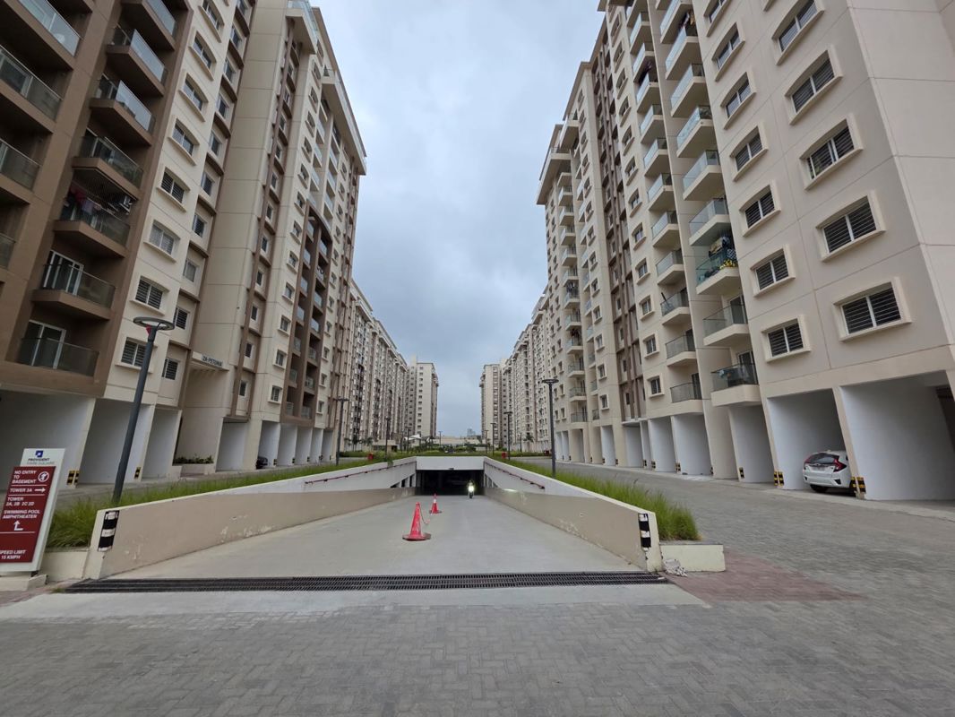 2 BHK + Pooja Room Apartment For Rent in Provident Park Square
