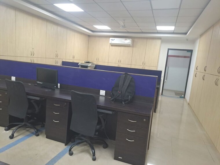 Team Area, andheri east Commercial Office Space 550 Sq.Ft. In Andheri East Mumbai 10233364