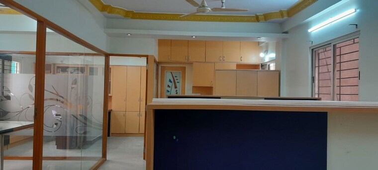 Other, gandhi nagar Commercial Office Space 900 Sq.Ft. In Gandhi Nagar Bangalore 10233383