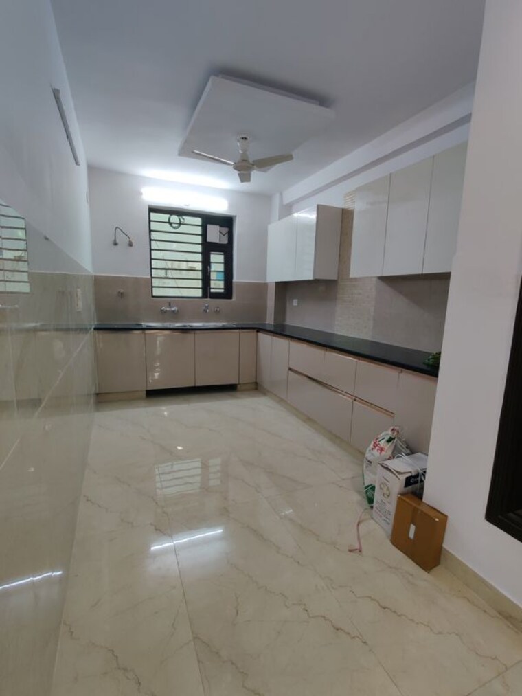 Kitchen, green fields colony 4 Bedroom 240 Sq.Yd. Builder Floor In Green Fields Colony Faridabad 10233461