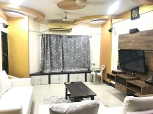 Master Bedroom in 2 BHK Apartment at Hiranandani Powai Park, Powai – for Rent