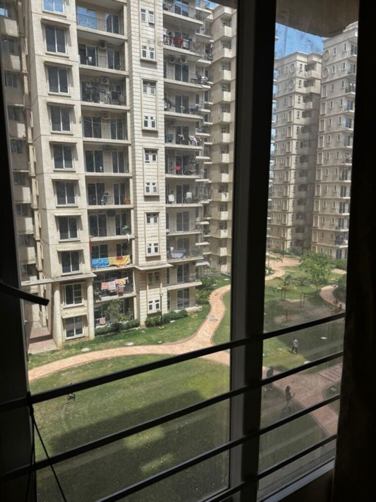 Exterior View, signature-the-serenas 2 Bedroom 631 Sq.Ft. Apartment In Sohna Sector 36 Gurgaon 10233483